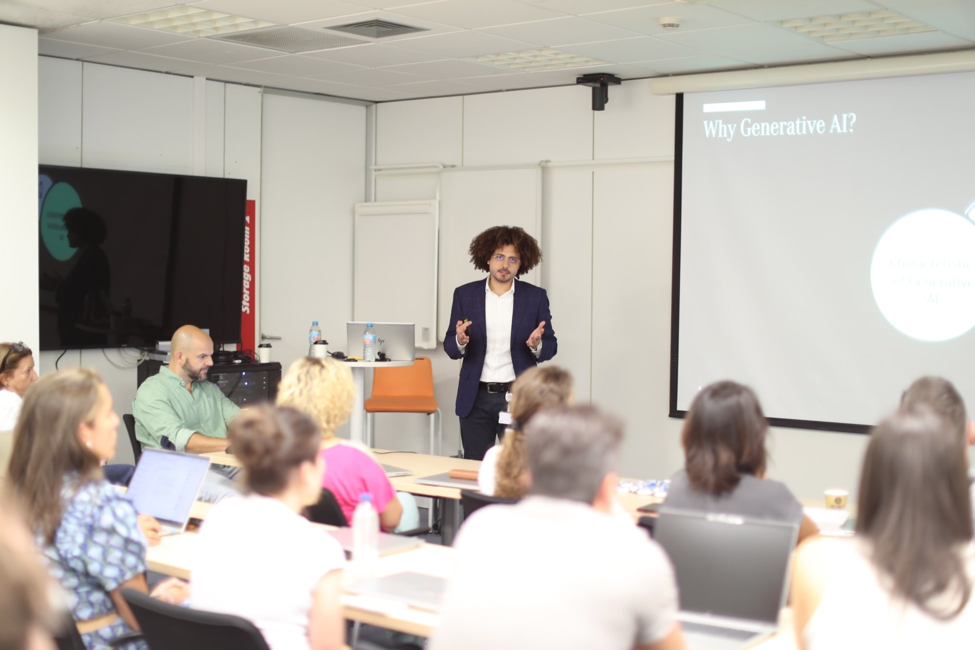 Harun Curak in a hands-on AI workshop